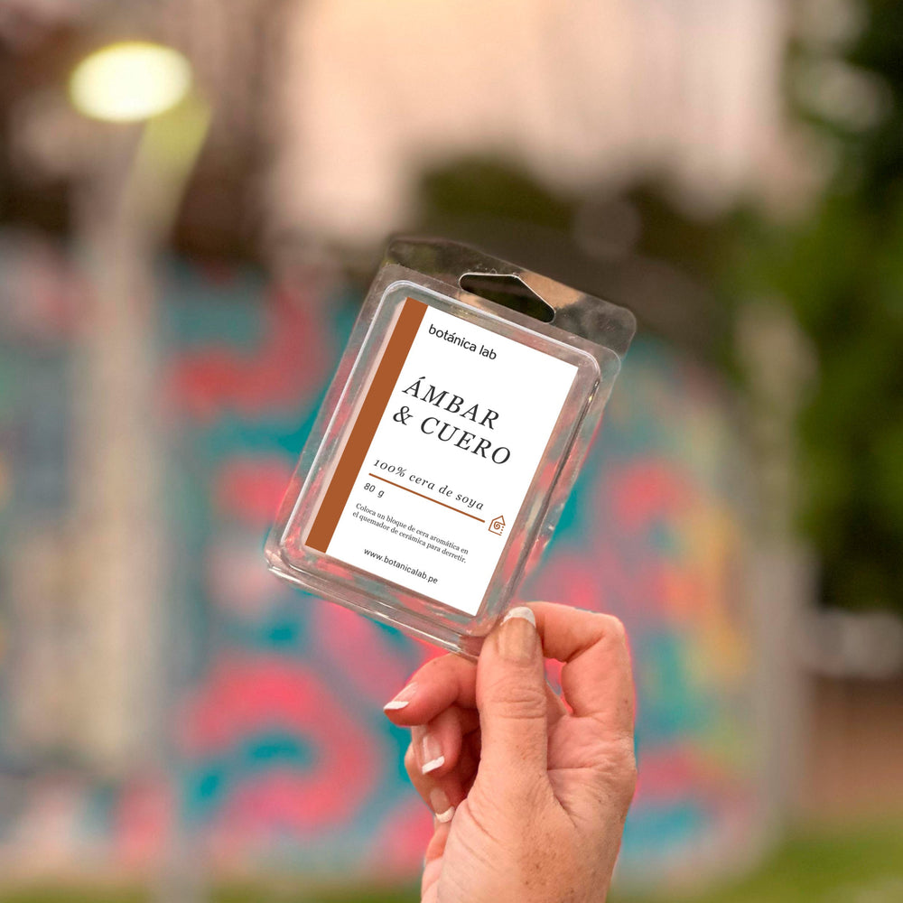 Disfruta de la aromaterapia en casa con nuestras ceras aromáticas para quemador. Hechas con cera de soya, transforman tu espacio.