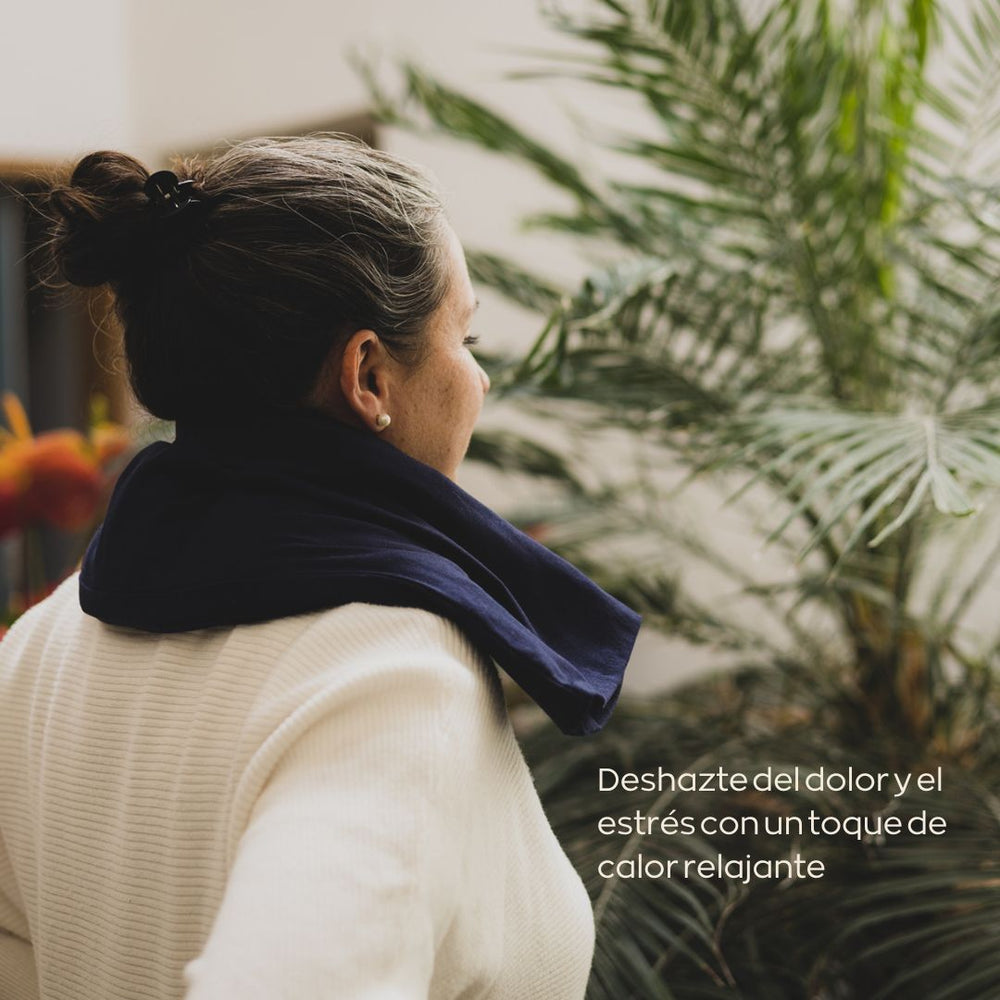 Alivia dolores musculares y articulares con el Pack ArniCare: ungüento de árnica y cojín terapéutico de semillas para microondas. Bienestar natural y efectivo.