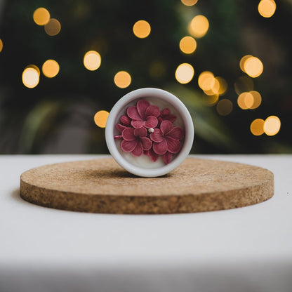 Vela Plumeria – Elegancia Floral en tu Espacio