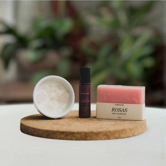 Pack Amor - Vela Cuarzo Rosa + Jabón Rosas + Roll-on Ylang Ylang