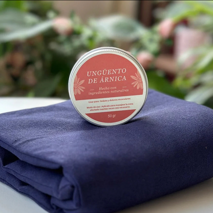 Alivia dolores musculares y articulares con el Pack ArniCare: ungüento de árnica y cojín terapéutico de semillas para microondas. Bienestar natural y efectivo.
