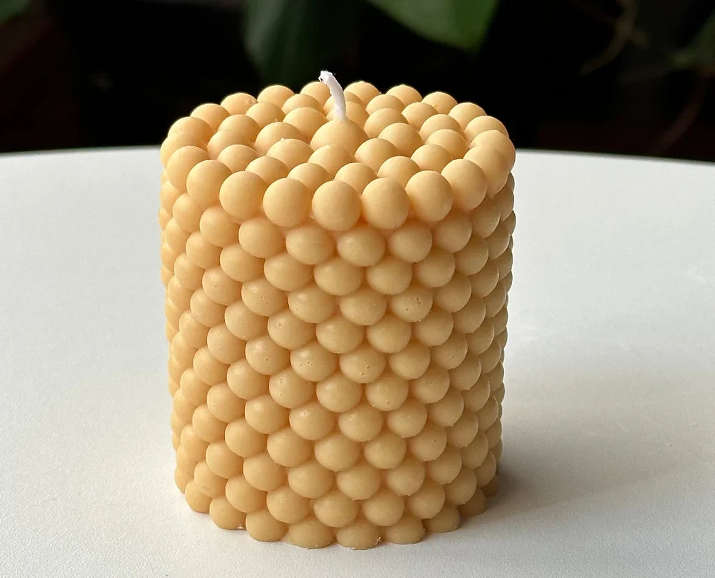 Vela Perlada – Diseño Elegante y Aromas Envolventes